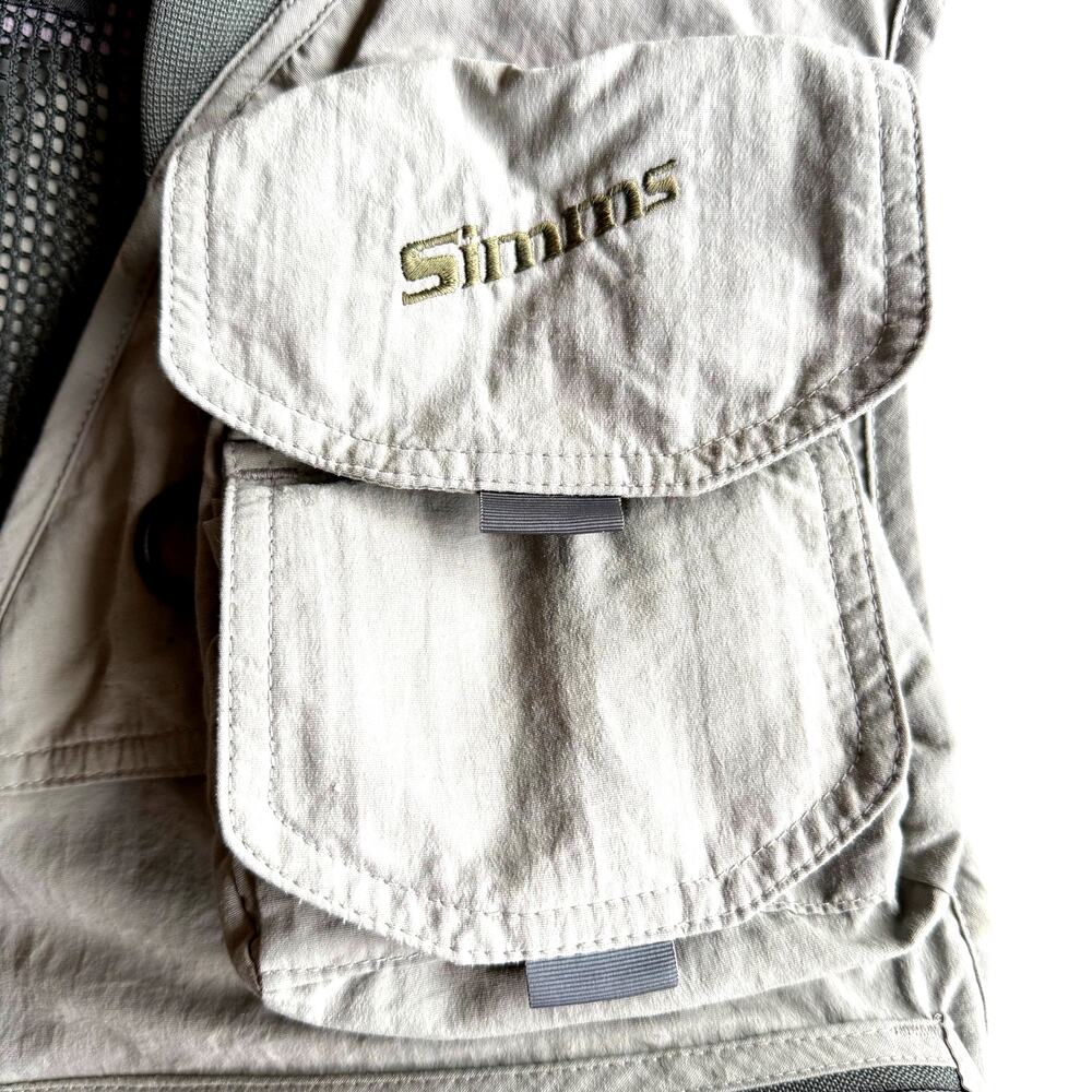 Simms Olive Green Fishing Vest - Picture 6 of 8